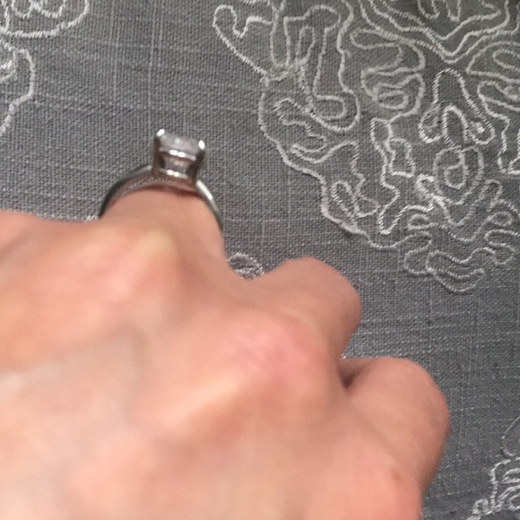 White gold 3 carat ring - Picture 3 of 4